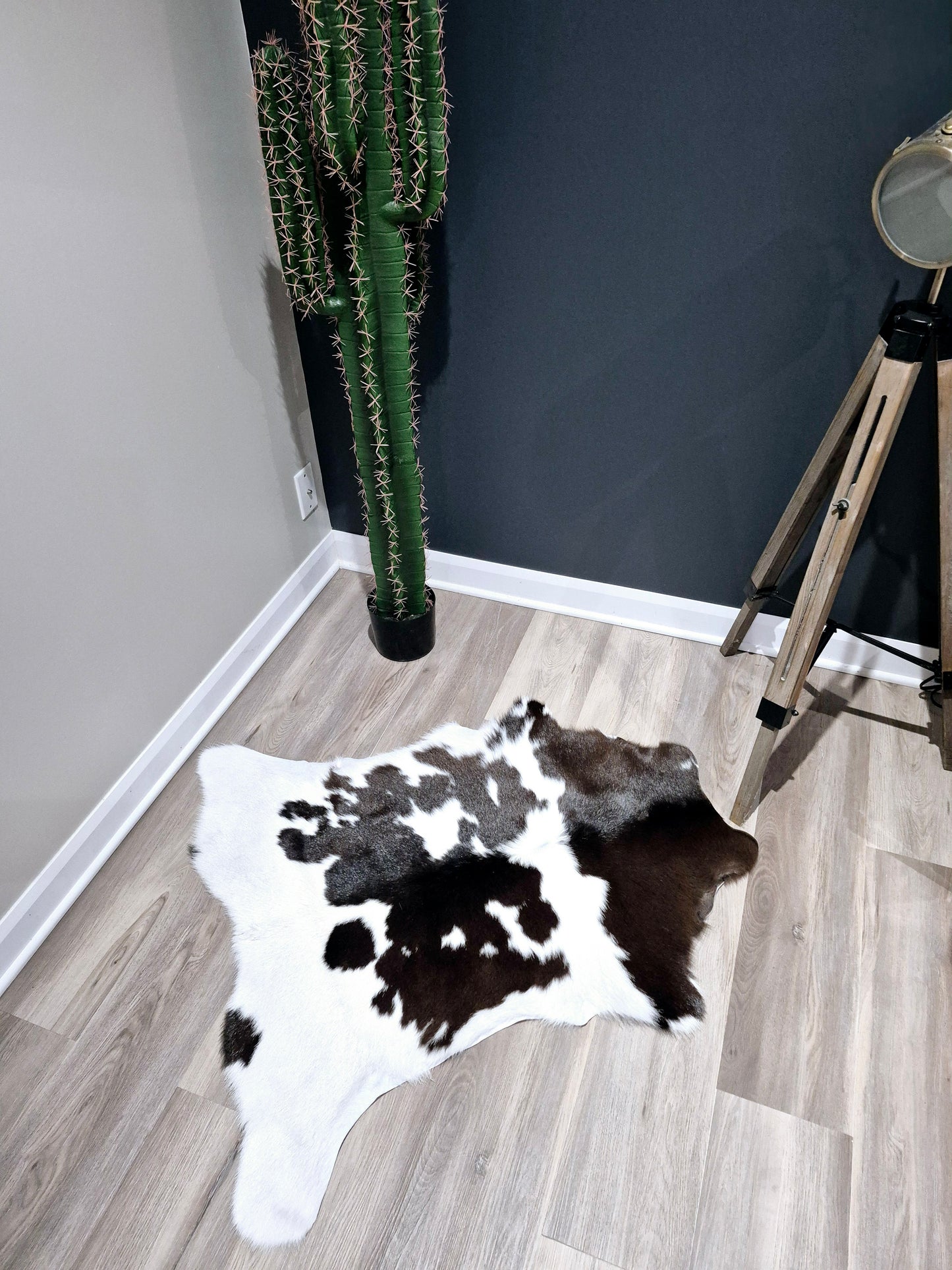 Calfskin rug 3'1" x 2'10" (V#53)