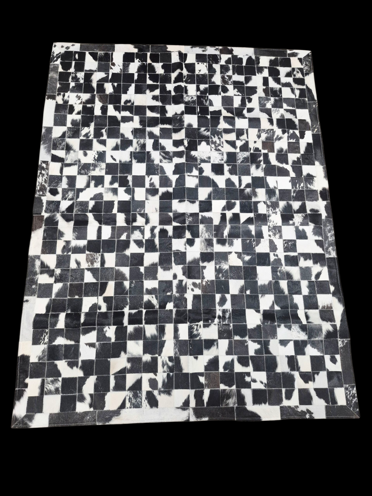 Cowhide rug 4'10' x 6'5" (P#10)