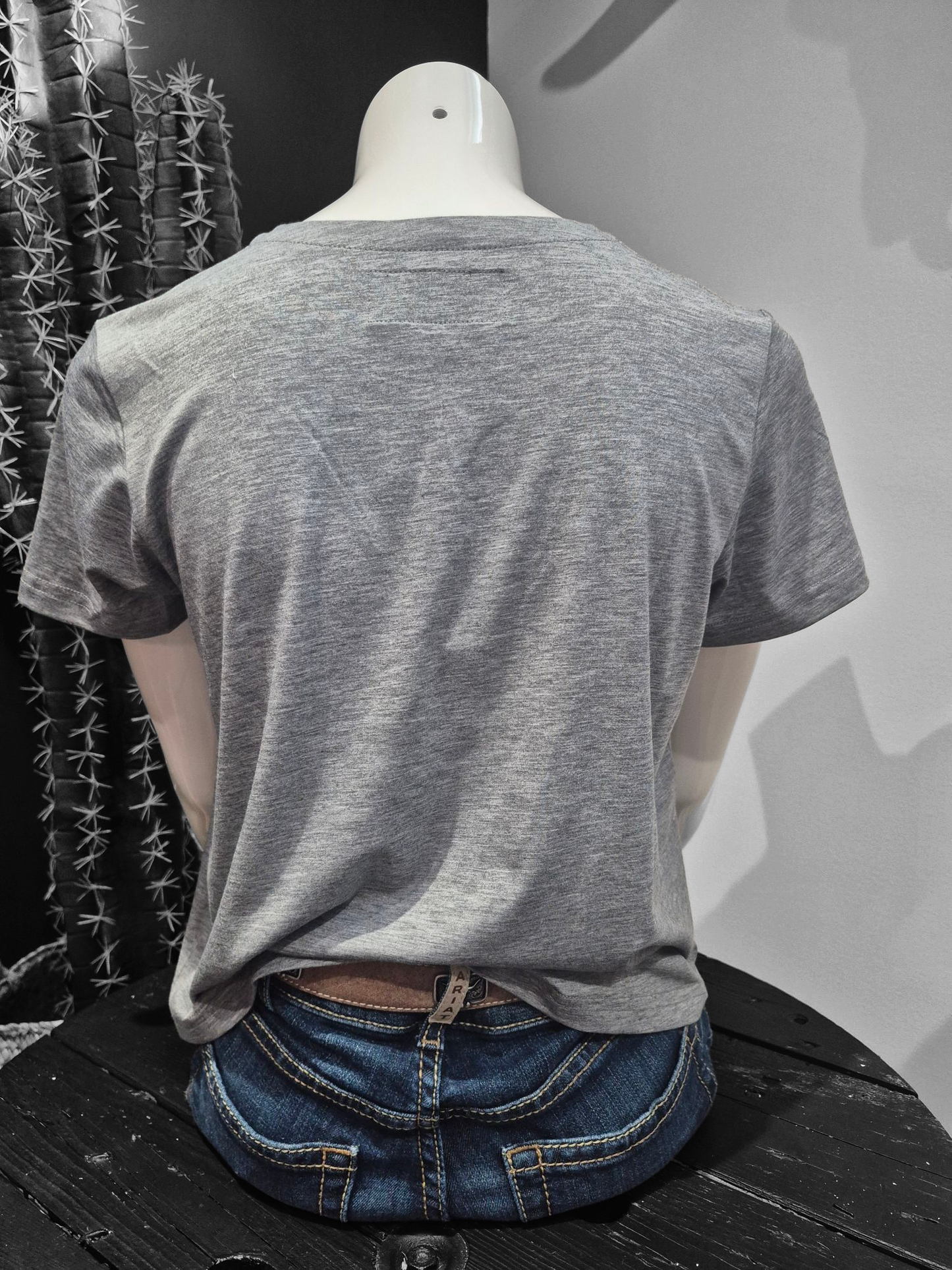 Shack Story | Cropped T-Shirt | Women