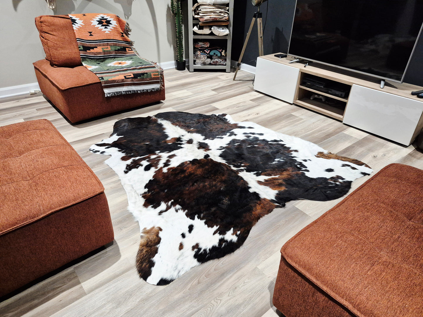 Cowhide rug 6' x 6'1'' (R#108)