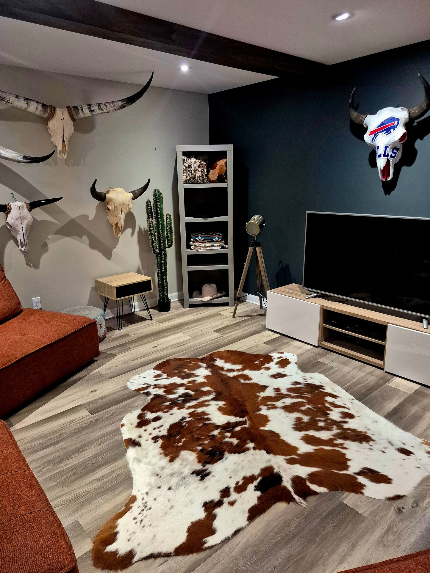 Cowhide rug 6'2" x 6' (R#3)