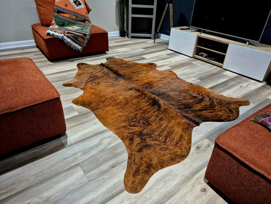 Cowhide rug 7'9'' x 6' (R#100)