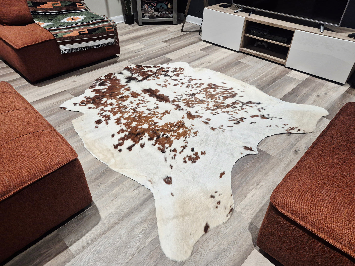 Cowhide rug 6'8 x 5'11" (R#113)