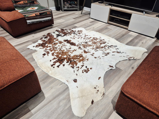 Cowhide rug 6'8 x 5'11" (R#113)