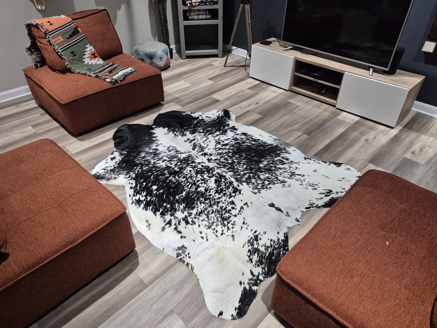 Peau de vache 6'5'' x 6'5'' (R#69)