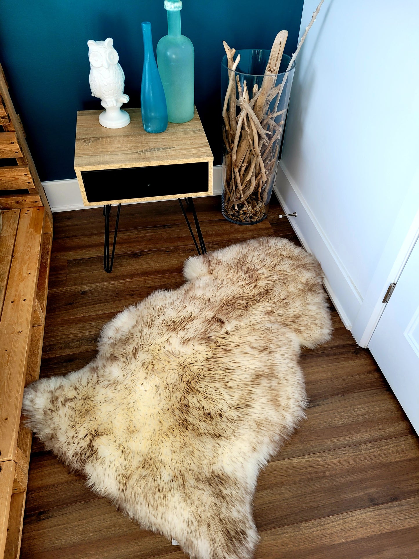 Sheepskin - White and brown